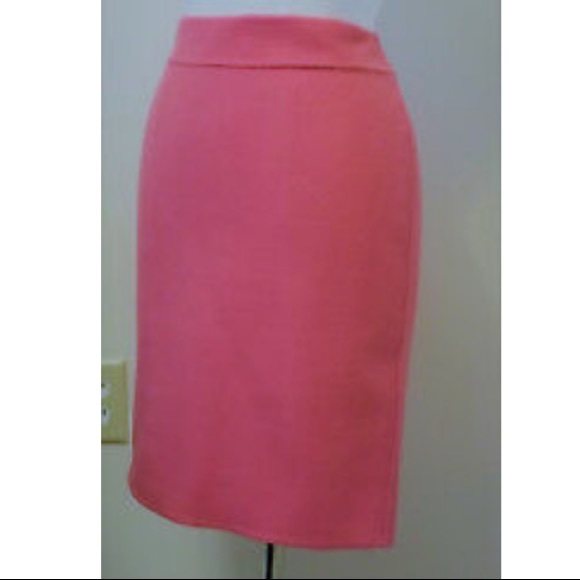 Talbots Dresses & Skirts - SALE!!😍TALBOTS WOOL BLEND PENCIL W/BACK ZIPPER